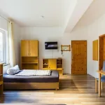 Apartmenthaus In Fuer Monteure Apartament *