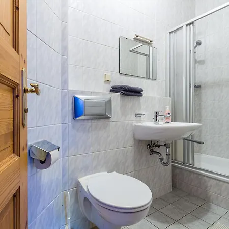 Lejlighed Apartmenthaus In Fuer Monteure