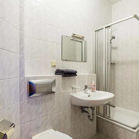 Apartmenthaus In Fuer Monteure קמניץ