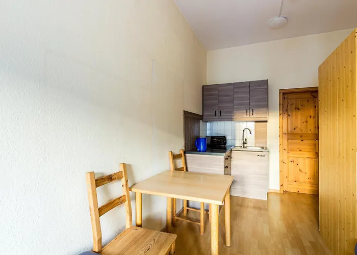 Apartmenthaus In Fuer Monteure アパート *