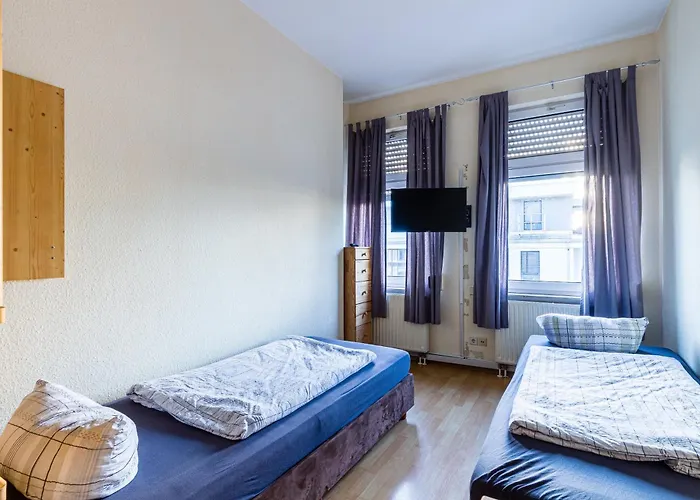 Apartmenthaus In Fuer Monteure アパート *