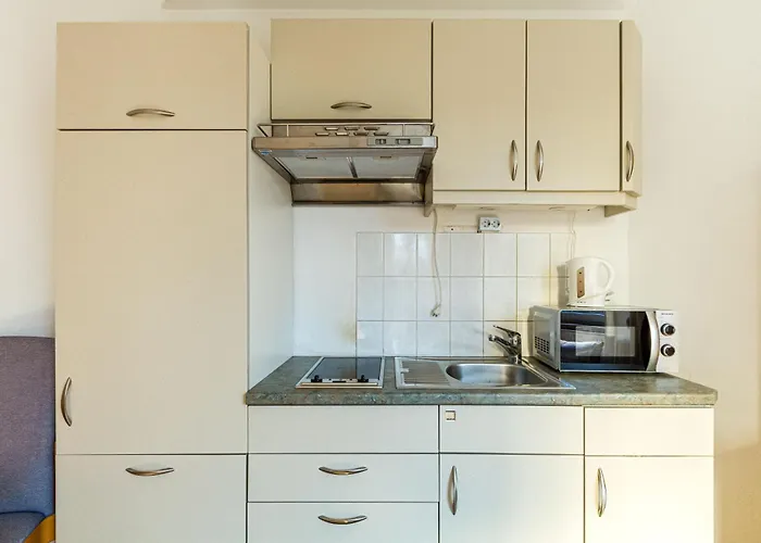 Apartmenthaus In Fuer Monteure アパート *